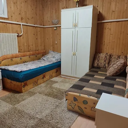 Mikola Vendeghaz, 3*