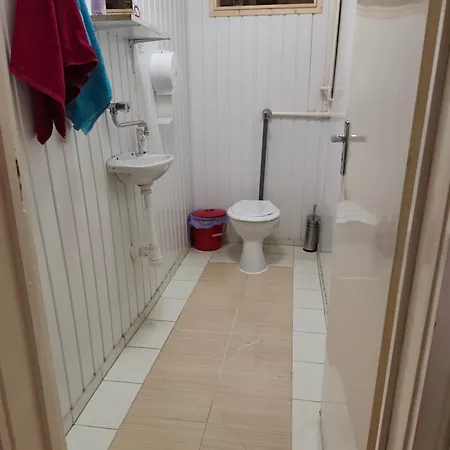 Mikola Vendeghaz, Πανσιόν 3*